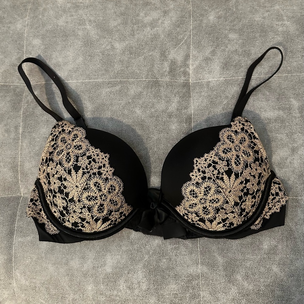 Victoria’s Secret Black with Bronze Embroidery Push-Up Bra 32C